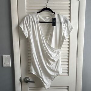 Abercrombie white bodysuit XL NWT
